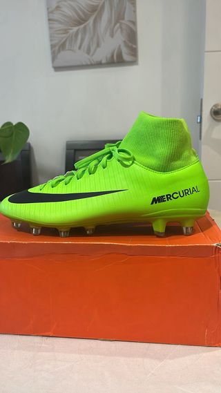 Botas de futbol Nike Mercurial  victory 41 verde 