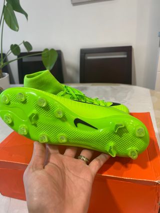 Botas de futbol Nike Mercurial  victory 41 verde 
