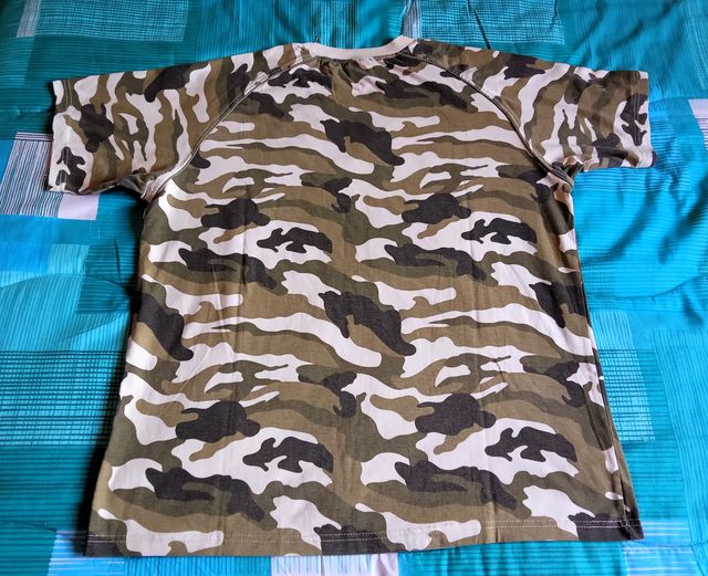 T-shirt uomo mimetica