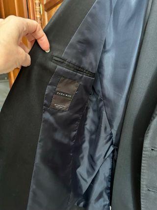 Traje negro Zara hombre T/M 