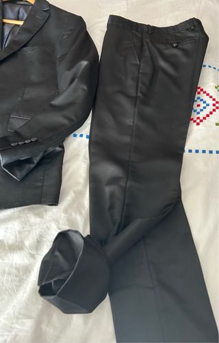Traje negro Zara hombre T/M 