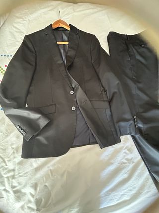Traje negro Zara hombre T/M 