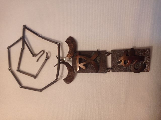 collar étnico antiguo talismán amor y fuerza