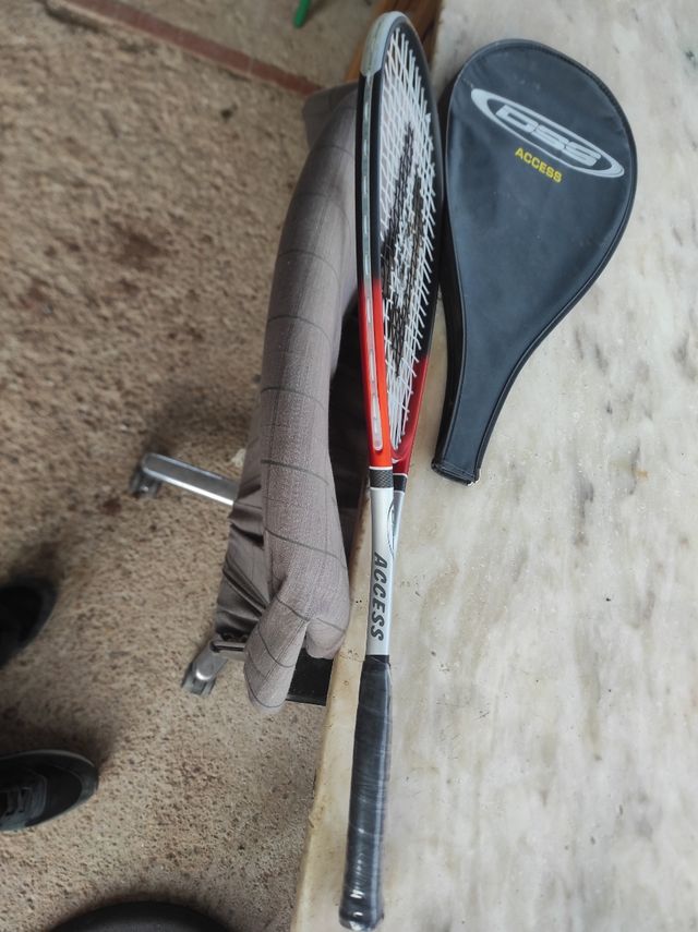 Raqueta nueva sin estrenar 