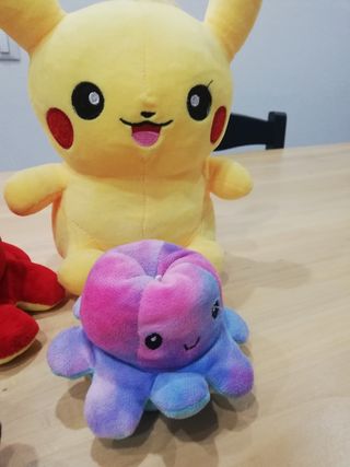 Peluche Pokémon e altri