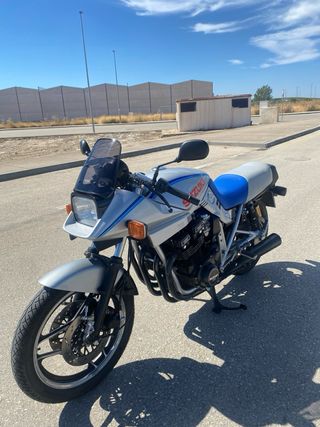 SUZUKI GSX 750S Katana 1983. Histórica, en Tráfico