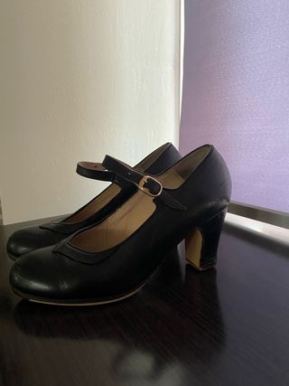 Zapatos flamenco profesional casi nuevo 