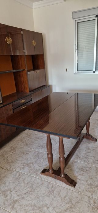 Mesa de libro salón