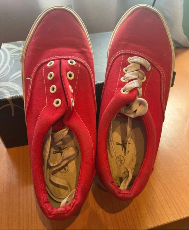 Tenis rojos