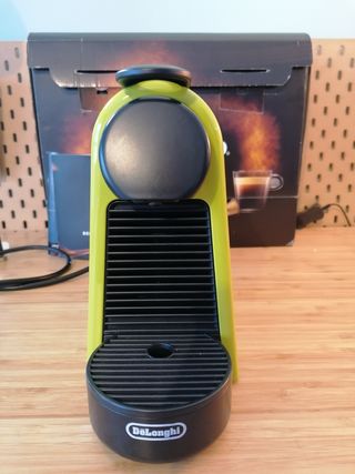 Cafetera Nesspresso con capsulas reutilizables