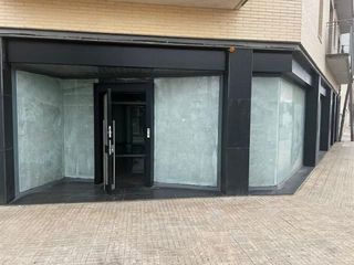 Local comercial en alquiler en Deltebre