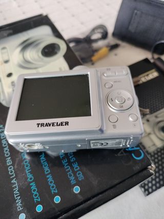 Cámara fe fotos Traveler DC 7900
