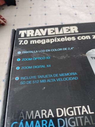 Cámara fe fotos Traveler DC 7900