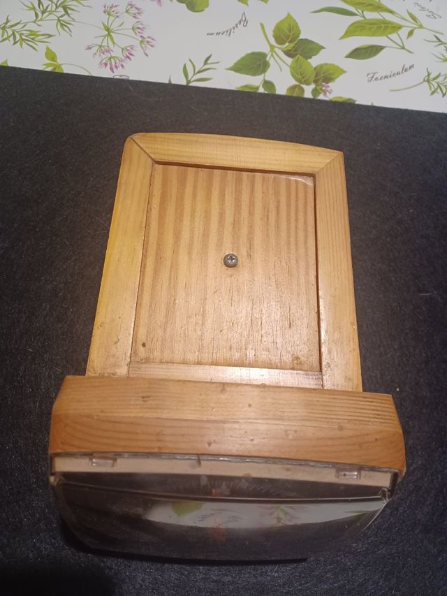 Bilancia in legno 1960