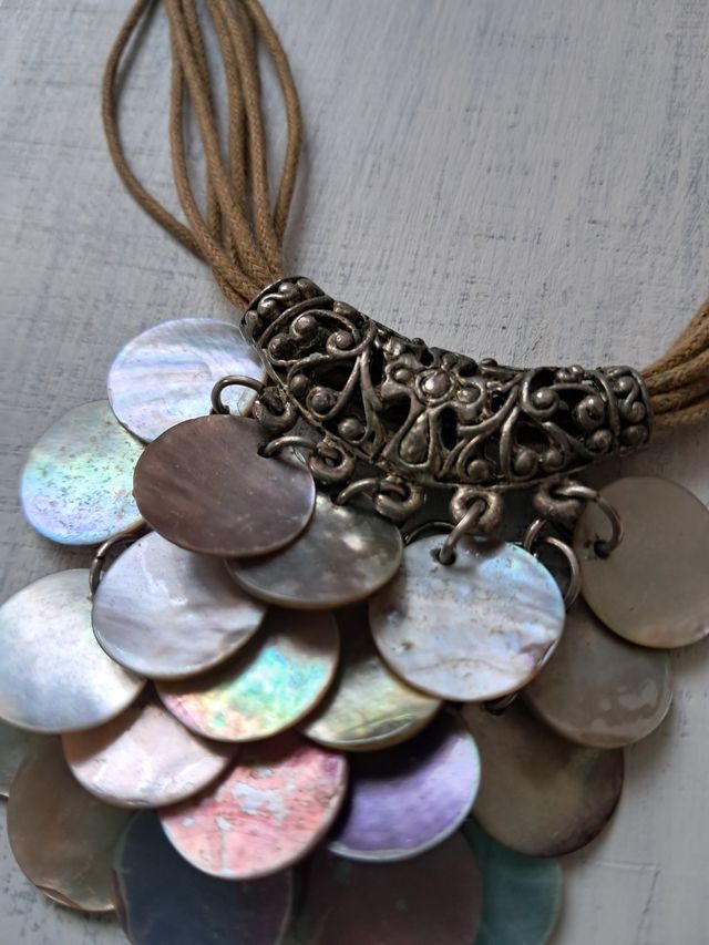 Collana etnica madreperla