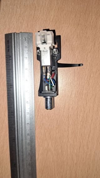 Portacápsulas Technics con cápsula Headshell