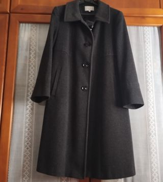 Abrigo talla 46 gris