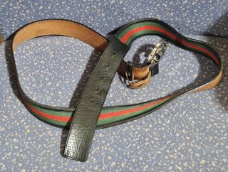 Cinturón Gucci Buckle Con Hebilla GG Plateada.