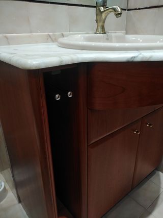 Mueble de baño de madera, completo. 