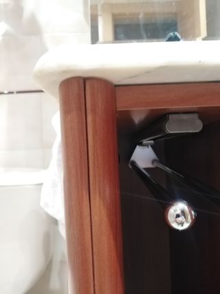 Mueble de baño de madera, completo. 