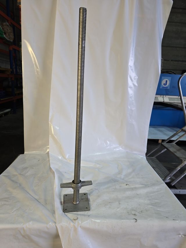 Husillos para andamios macizos..