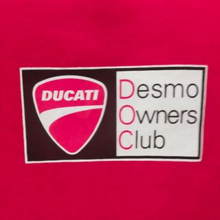 Preciosa y original camiseta Ducati muje