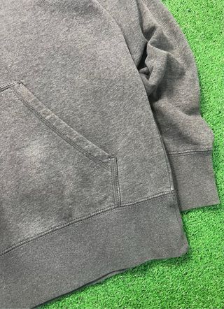 Sudadera Nike Gris M Comodidad y Estilo Unisex