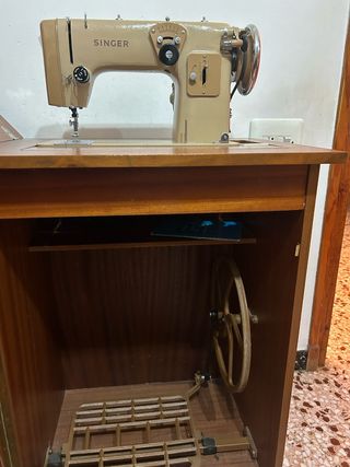 Maquina de coser Singer