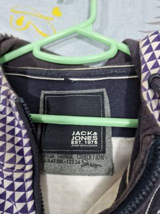 Sudadera de cremallera y capucha