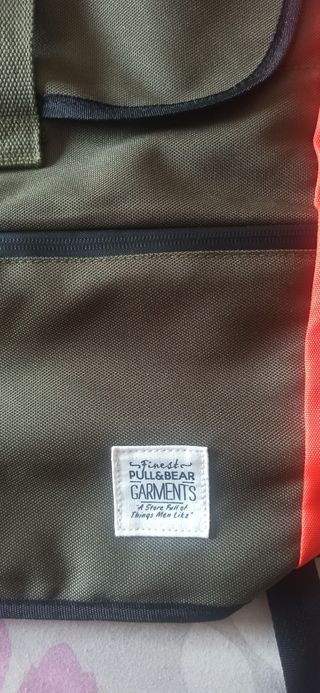 MOCHILA PULL AND BEAR