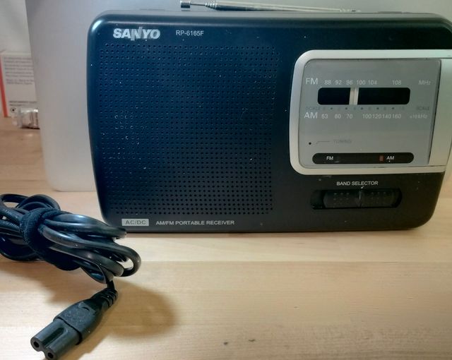 Radio portátil SANYO