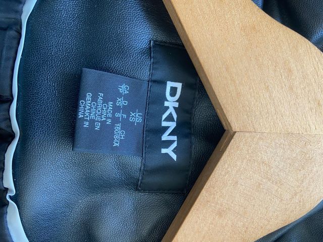 Chaqueta piel DKNY