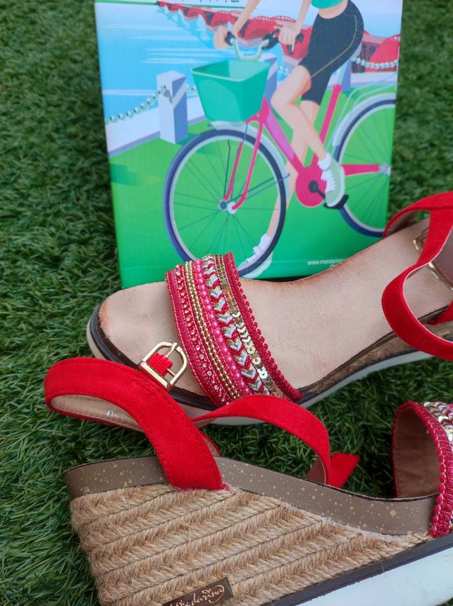 Sandalias cuña