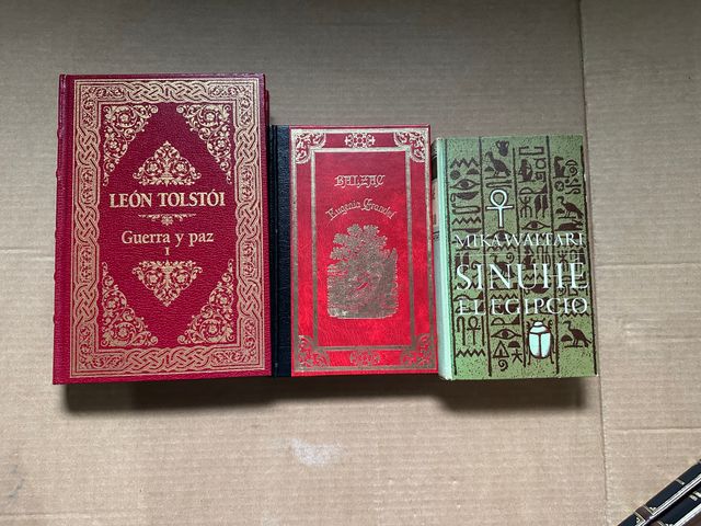 Lote de antiguos libros