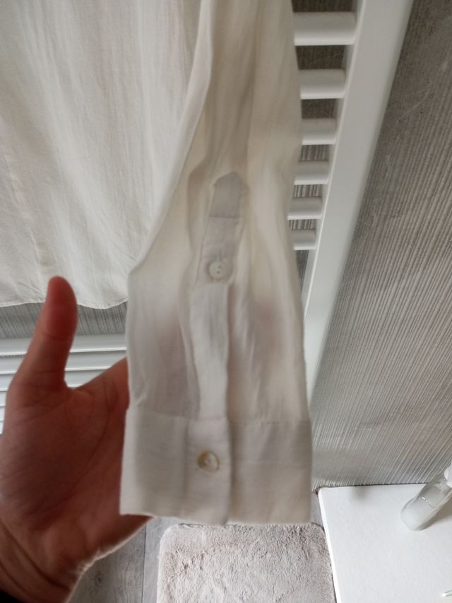 Camicia color panna con taschine