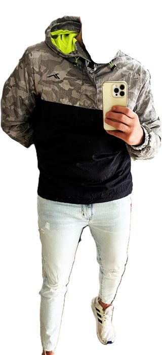 Cazadora cortavientos Tenth con capucha