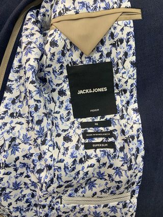 Americana Jack and Jones 
impecable 