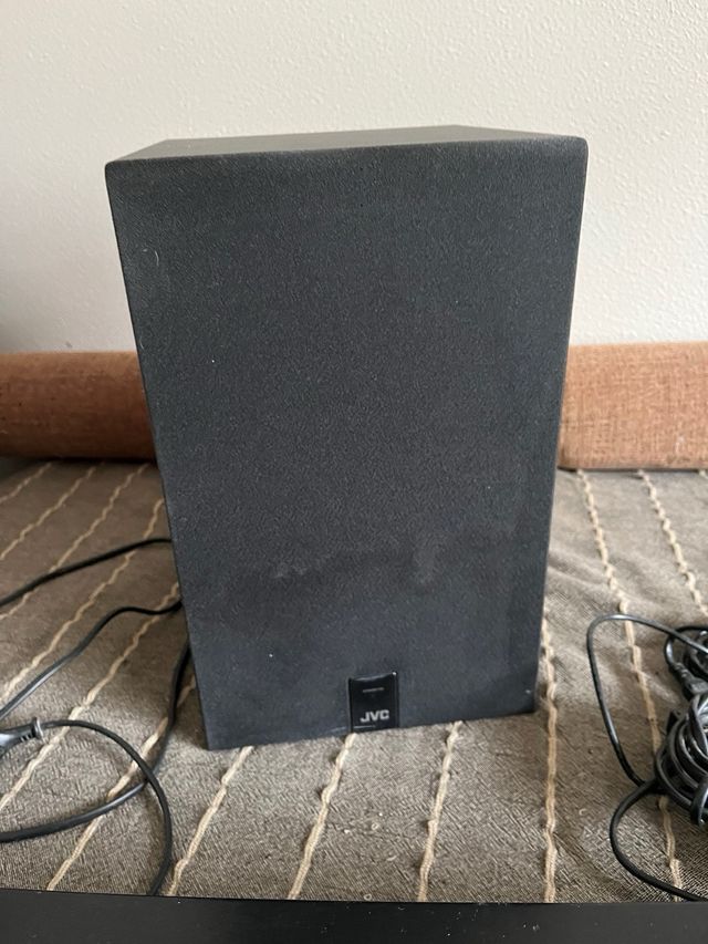 Barra sonido y subwoofer jvc