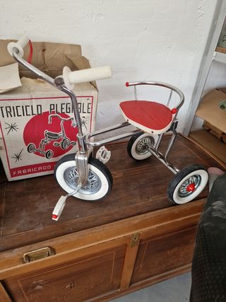 Triciclo plegable antiguo nuevo
