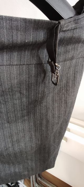 falda gris Zara talla L