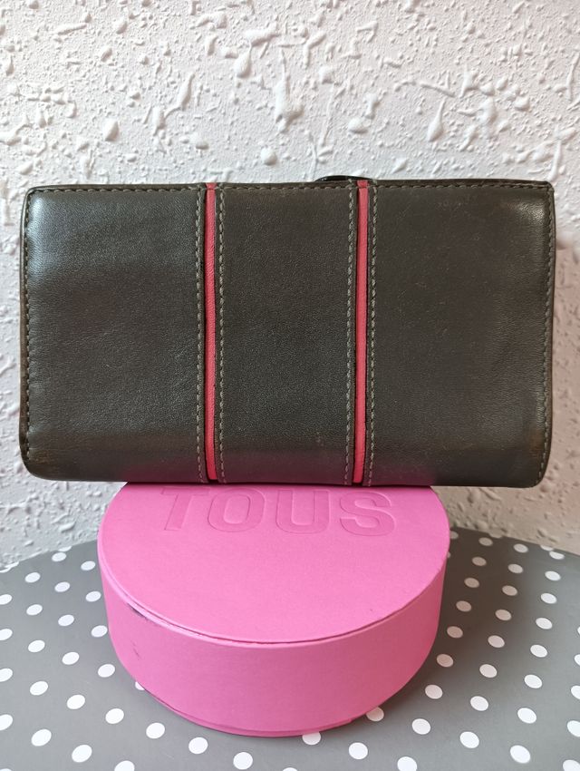 Billetera Tous.