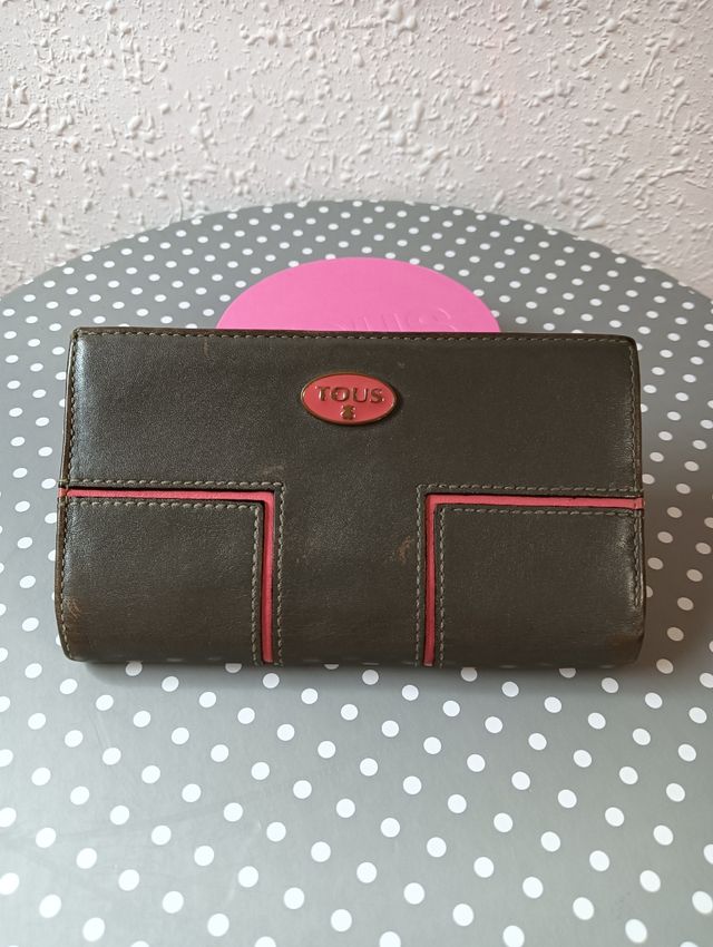 Billetera Tous.