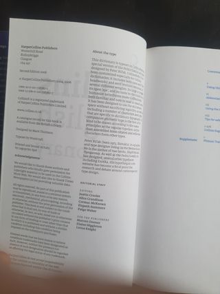 Collins Essential English Dictionary