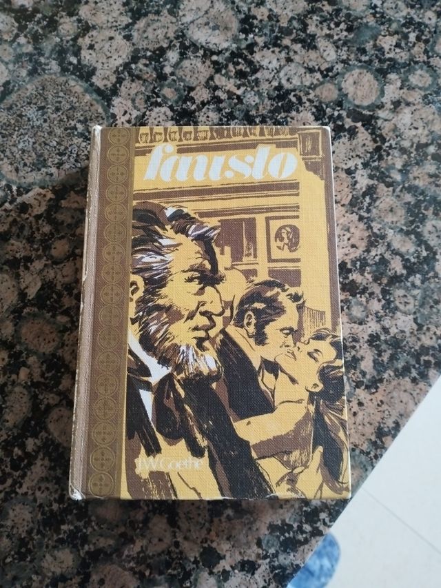Fausto Libro