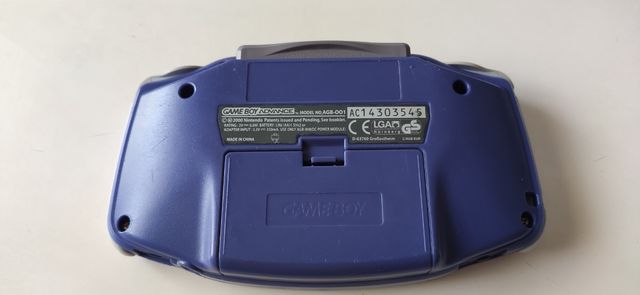 GAME BOY ADVANCE, con soporte