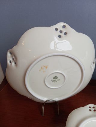 ROSENTHAL. Set di piatti in porcellana tedesca.