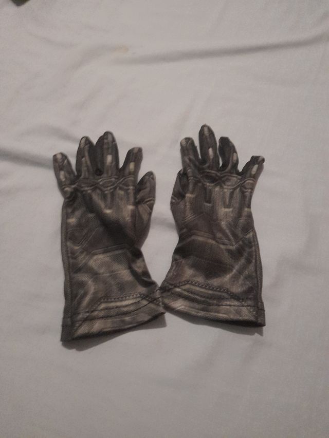 Vendo disfraz d Héroe