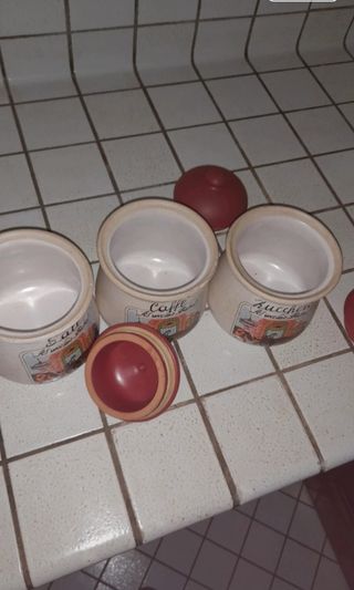 3 contenitori in terracotta 