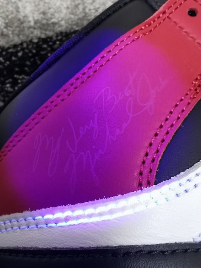 Nike Air Jordan 1 high OG BLACK TOE