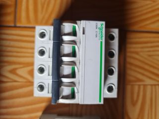 Componentes eléctricos